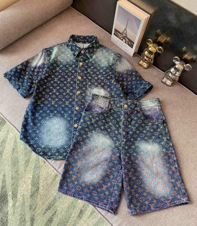 Picture of LV Shirt Pant Suits _SKULVS-XLaztx740123747